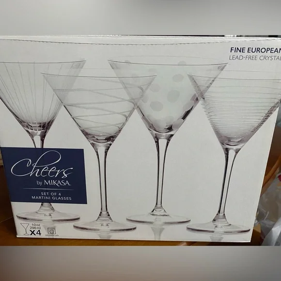 Mikasa Cheers Clear Martini Glasses Set - Picture 1 of 7